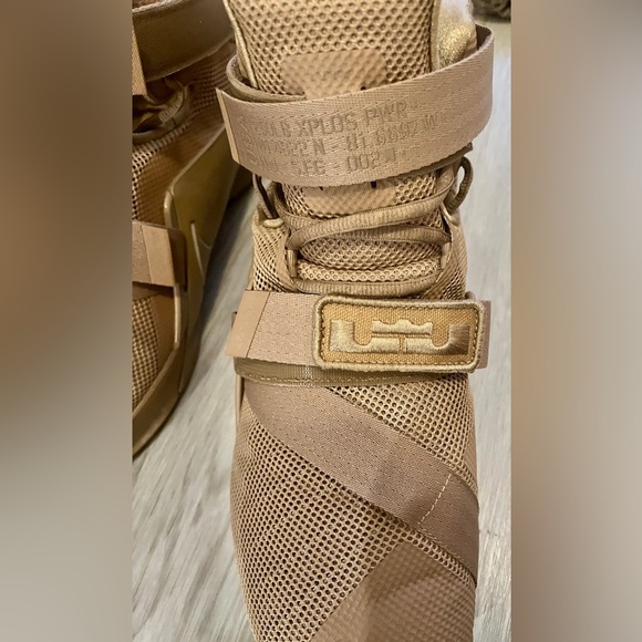 LEBRON SOLDIER IX DESERT CAMO size 14 - Picture 7 of 8